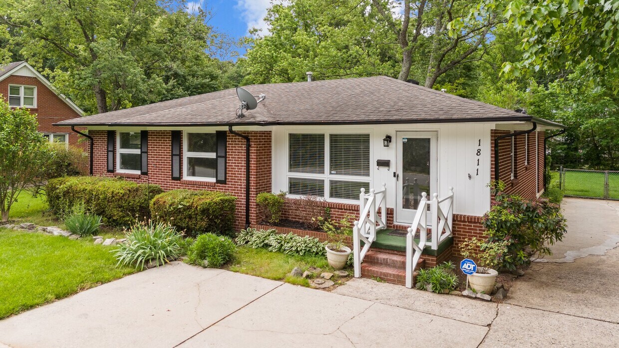 1811 W Cone Blvd, Greensboro, NC 27408 House Rental in Greensboro, NC