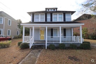 Building Photo - 4910 Colonial Dr