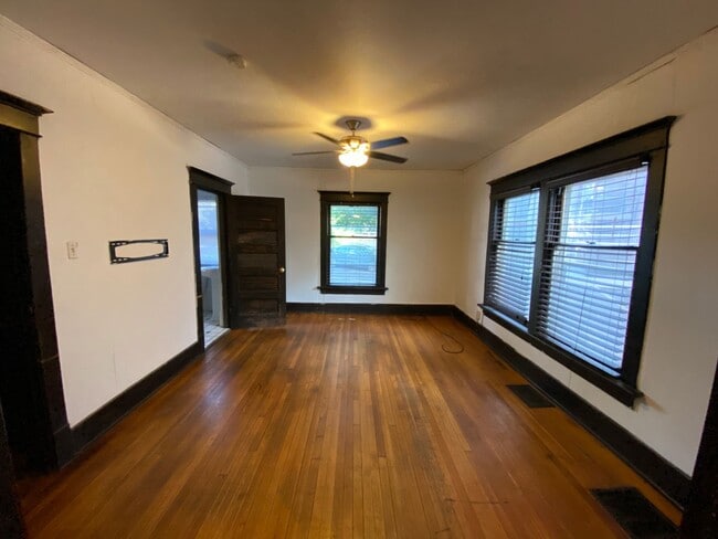 Building Photo - 68 E 17th Ave