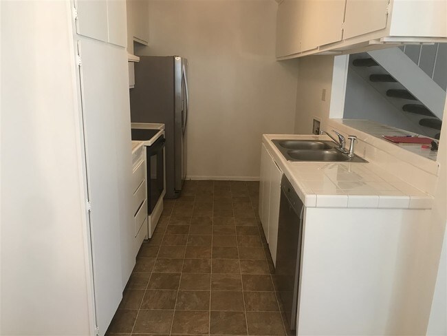 Foto del edificio - 643 Pine Meadows Dr