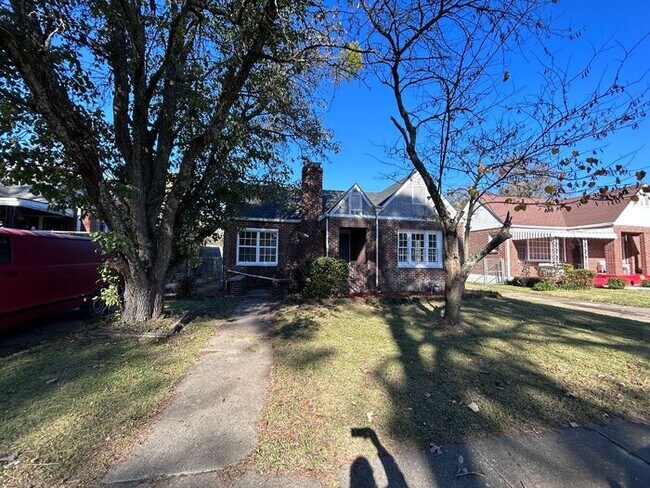Foto del edificio - 1828 St Charles Ct SW