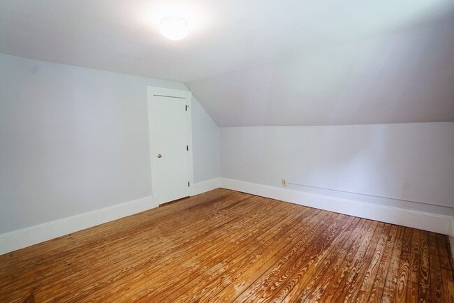 Building Photo - 315 Lafayette St
