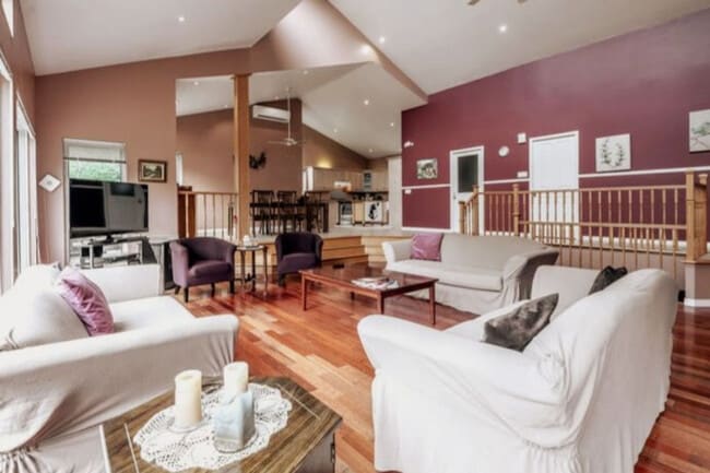 Building Photo - 580 Chem. des Sternes