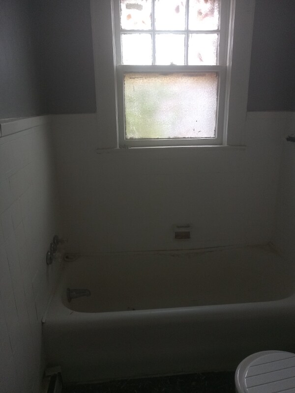 Primary Photo - 33 Poe Ave