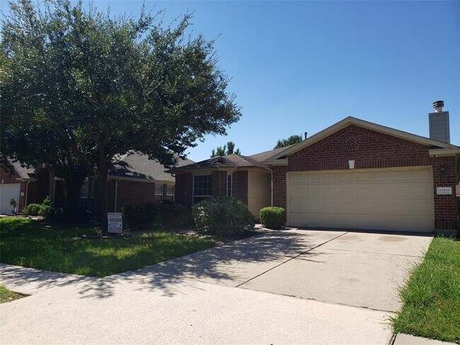 Building Photo - 12523 Taylorwood Ln