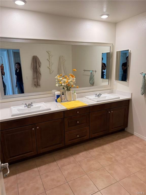 Foto principal - 6938 Bank Side Dr