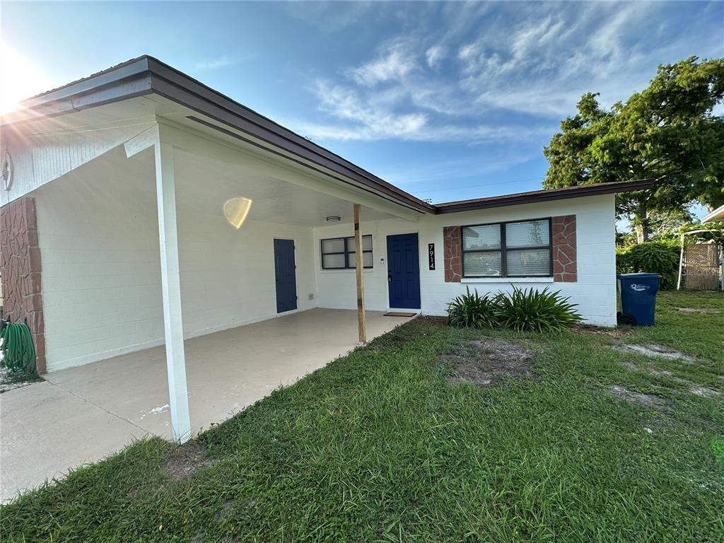 Primary Photo - 7914 43rd Ave W