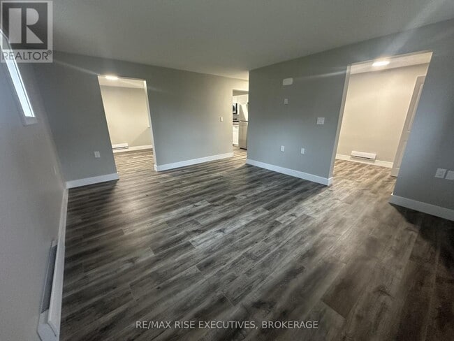 Photo du bâtiment - 565 Emma St