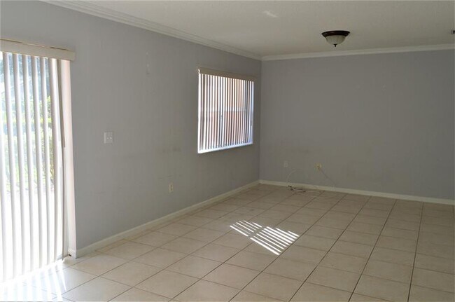 Building Photo - 9820 NW 19th Plz