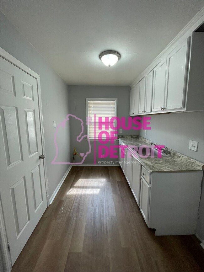 46514653 Chatsworth St Unit 4653 Chatsworth Upper, Detroit, MI 48224