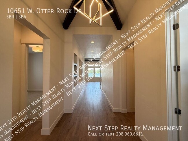 Building Photo - 10651 W Otter Rock Dr