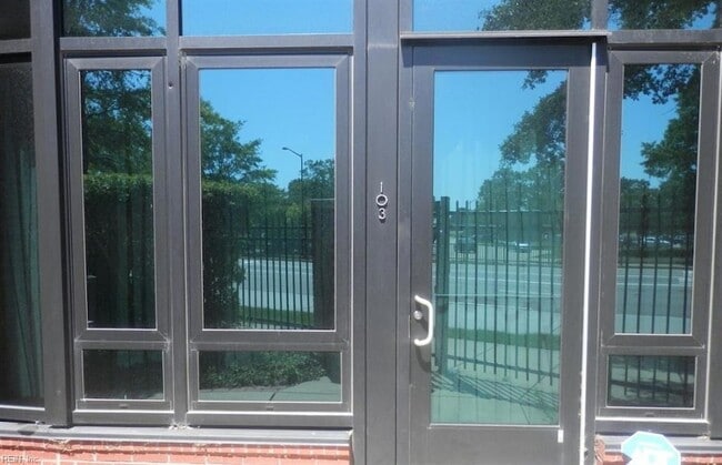 Photo - 415 St Pauls Blvd Apartment