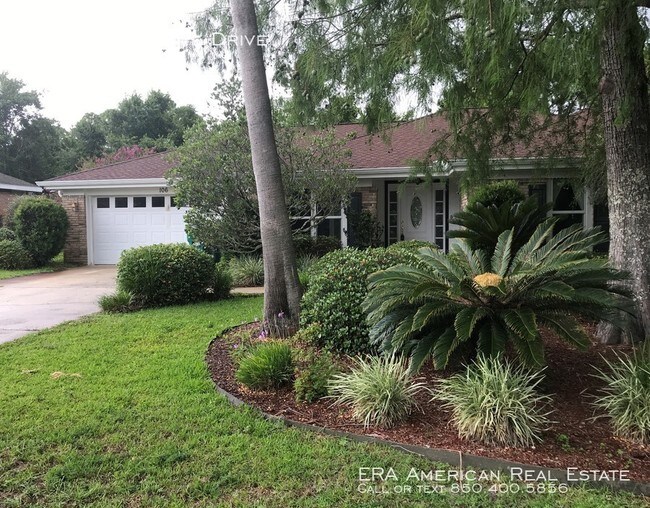 Foto del edificio - Beautiful home in Emerald Pointe Subdivision.