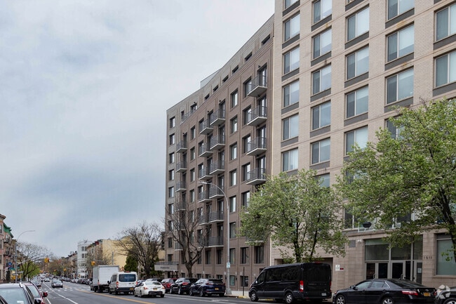 Building Photo - 1499 Bedford
