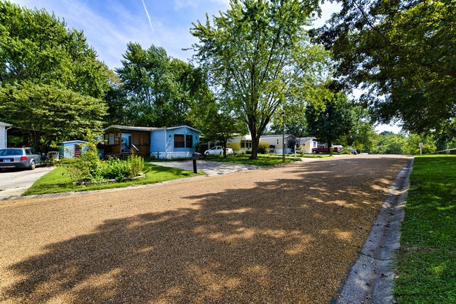 Resident homes and lovely streets - 135 Arapaho Drive