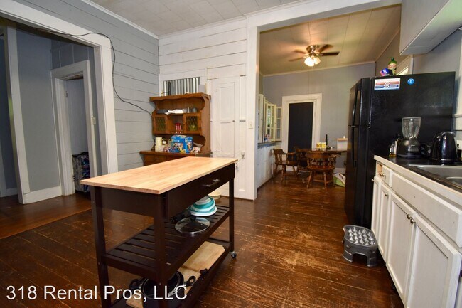 Building Photo - 2 br, 1 bath House - 214 W Colorado