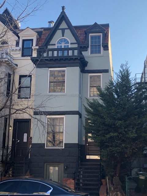 Building Photo - 1305 22nd St NW