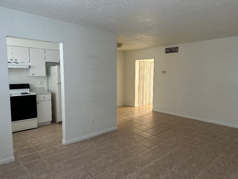 3701 SW 59th Terrace Unit 11, Davie, FL 33314 Room for Rent in Davie