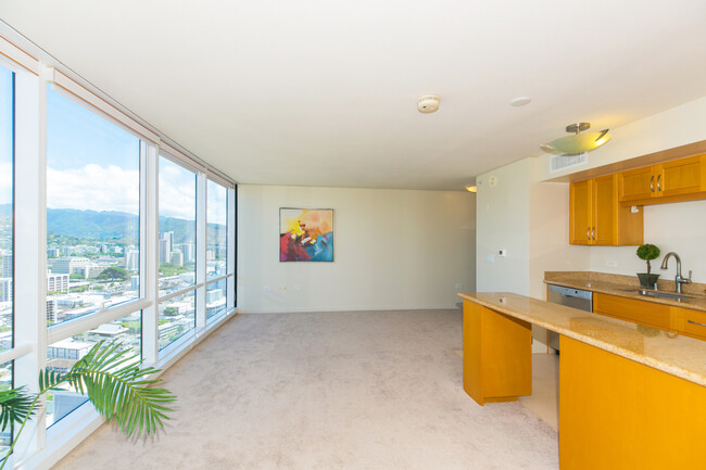 Building Photo - 1296 Kapiolani Blvd