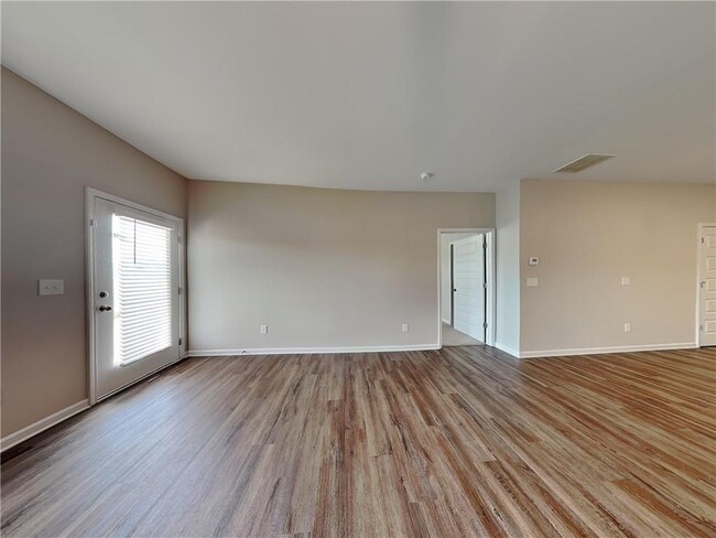 Building Photo - 129 Chapel Meadow Ln SW