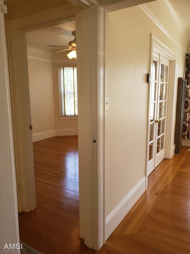 Foto del edificio - 1 br, 1 bath House - 45 Dorland St #4