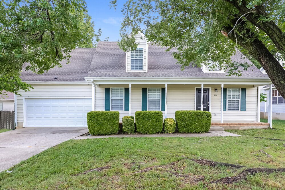 Primary Photo - 495 Forest Ridge Dr