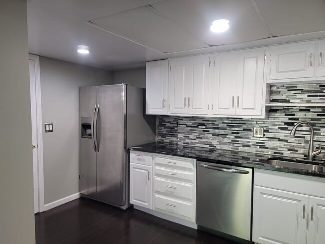 Foto del edificio - 4343 W Bancroft St