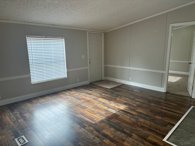 Building Photo - 4816 US-441
