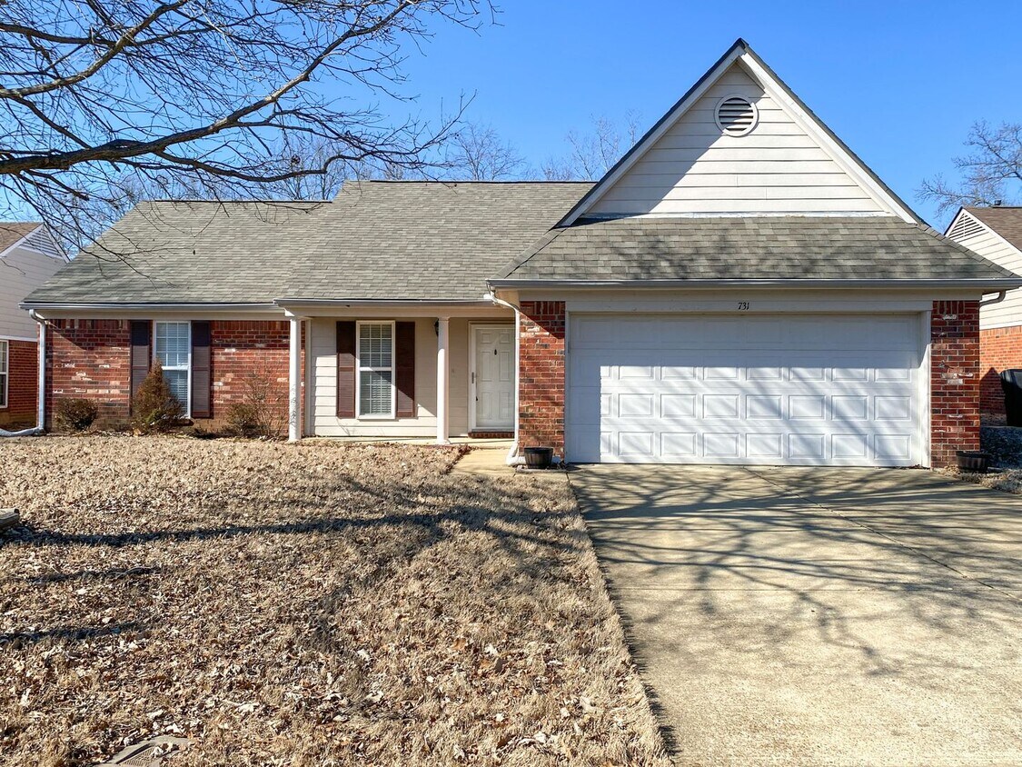 Foto principal - 3 bed, 2 bath in Hernando