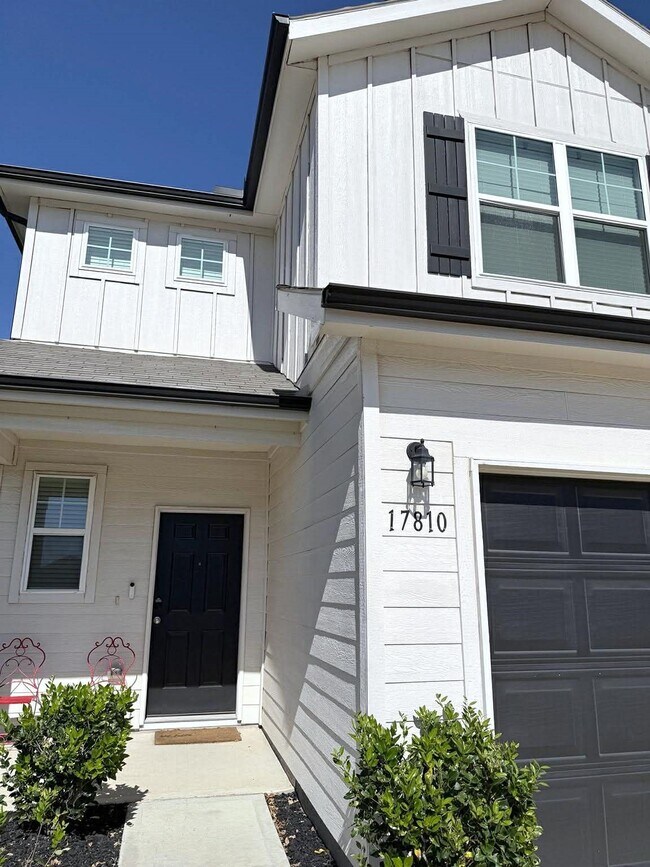 Foto del edificio - 17810 Plow Horse Ln