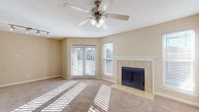 Interior Photo - Wellington Place at Olde Town
