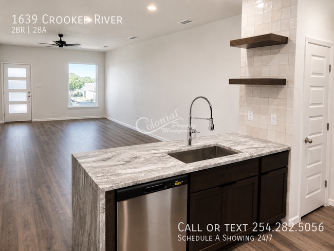 Building Photo - 1639 Crooked River