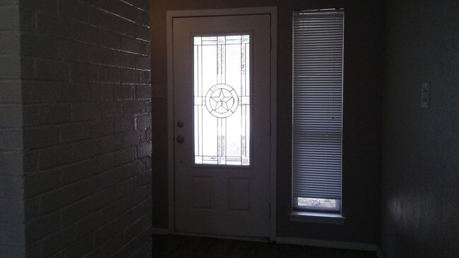 Foto del edificio - 3505 Willow Ridge Dr