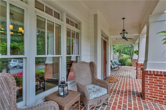 Foto del edificio - 778 Piedmont Way NE
