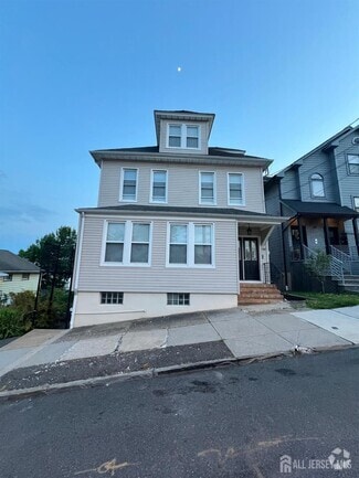 Building Photo - 160 Silver Ave