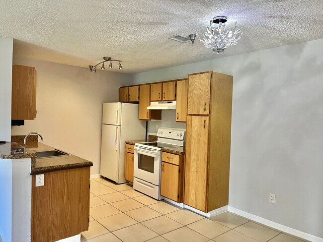 Building Photo - 10265 Gandy Blvd N