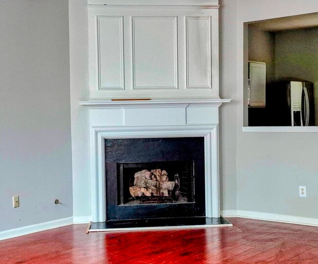 Building Photo - 2015 Whitestone Pl