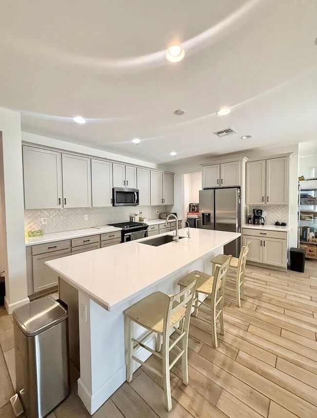 Foto del edificio - 17859 W Indigo Brush Rd