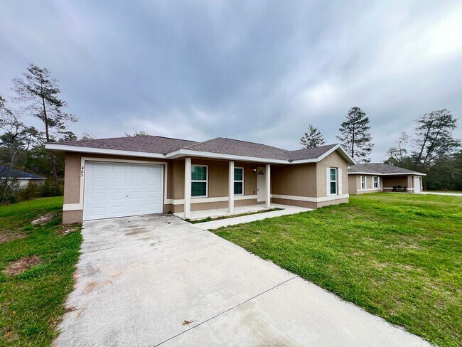 Foto del edificio - Beautiful 3 Bedroom, 2 Bathroom Home in Ocala!!