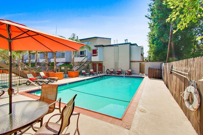 Foto del edificio - 14248 Dickens St