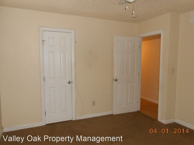 Building Photo - 2601 Chester Dr