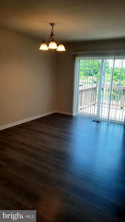 Building Photo - 821 Admiral's Quay Dr