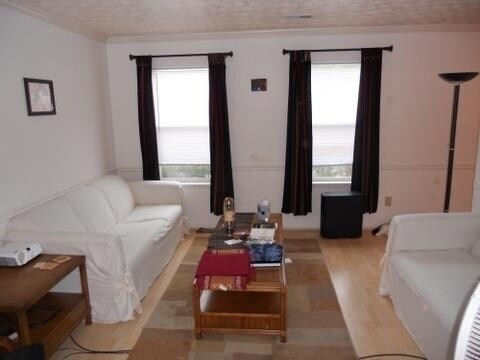 Foto del edificio - 2630 Garland Way