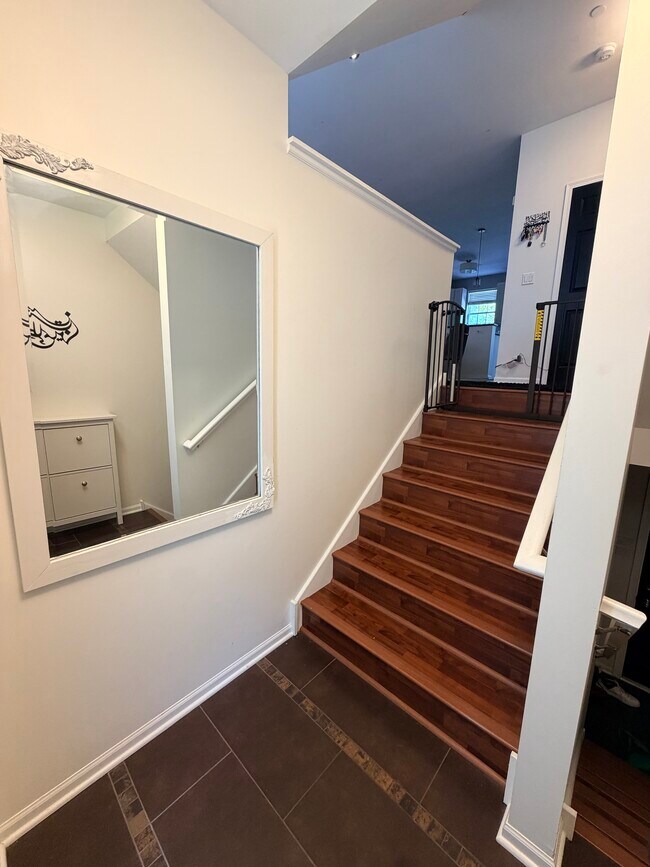 Foto del edificio - 172 N East River Rd