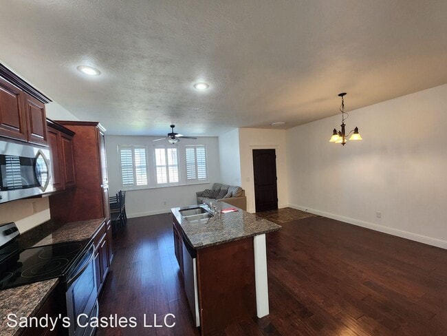 Building Photo - 3 br, 2.5 bath House - 3547 Autumn Colors Dr.