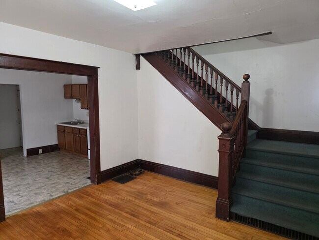 Foto del edificio - 1201 S Farwell St