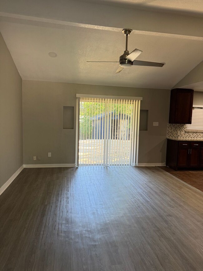 Building Photo - House for rent in Arlington