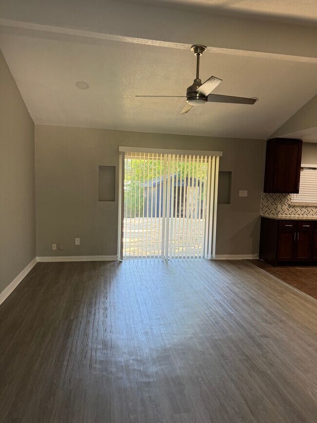 Foto del edificio - House for rent in Arlington
