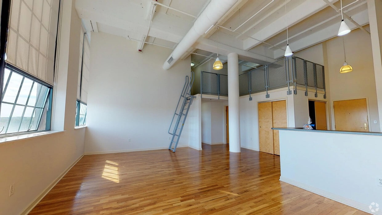 Photo - Colt Gateway Apartments