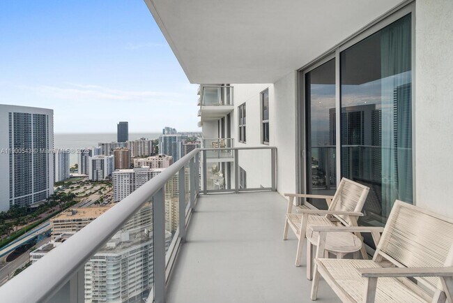 Foto del edificio - 4010 S Ocean Dr